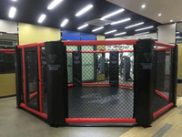 Ring de boxe standard international de compétition, cage de MMA avec passerelle autour, cage de lutte, exporté