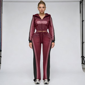 Tuta Sportiva da Donna Personalizzabile con Logo 2026, Stile Y2k Autunnale, Felpa con Zip e Pantaloni a Zampa, Completo Due Pezzi Slim Fit - Product Image 4