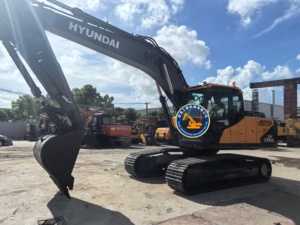 Excavatrice Hyundai HX220HD d'occasion, modèle 2021, poids opérationnel de 20,33 tonnes, godet de 1,2 m3, moteur de 110 kW pour équipement hydraulique minier - Product Image 4