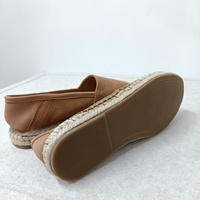 Espadrilles de luxe en cuir d'agneau pour hommes et femmes mocassins plats en cuir véritable paille mocassins décontractés chaussures avec logo personnalisé usine de chaussures