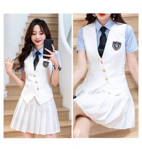 Traje de Graduación de Diseño Elegante y Moderno: Blazer, Camisa y Falda Plisada para Estudiantes de Secundaria - Product Image 5