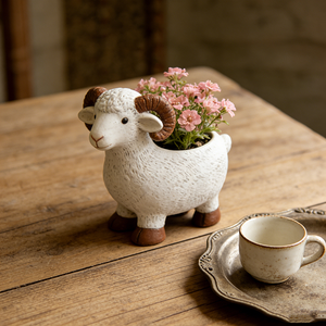 Pots en résine créatifs peints à la main avec des animaux <span class=keywords><strong>de</strong></span> dessin animé, pots <span class=keywords><strong>de</strong></span> <span class=keywords><strong>jardin</strong></span> respirants personnalisés pour la décoration <span class=keywords><strong>de</strong></span> bureau - Product Image 1