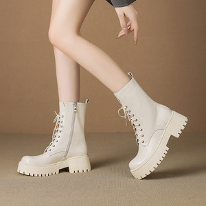 Botines de tacón grueso, modernos, versátiles y elegantes, de media caña, para otoño e invierno. - Product Image 3