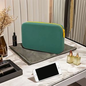 Women's Fashion <b>Waterproof</b> <b>Silicone</b> Candy Pattern Cosmetic Travel Bag Zipper Closure Durable Handheld Brush Pouch for Makeup - Product Image 2