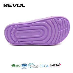 Lindas Sandalias de Nube para Niños, Cómodas Pantuflas de Eva para Niños y Niñas, Elegantes y Antideslizantes con Suela Gruesa para <span class=keywords><strong>Playa</strong></span>, Piscina y Ducha - Product Image 4