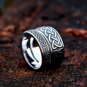 Bague Claddagh Yunnique étanche en acier inoxydable 316L pour homme, ton argent antique, nœud celtique audacieux, style motard punk, pour le quotidien - Product Image 2
