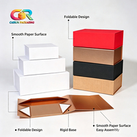 Boîtes en carton pliables rigides blanches et noires en matériaux recyclés, emballage cadeau de luxe mat avec fermeture magnétique