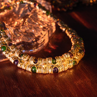 Ensemble de bijoux de luxe, collier ras du cou, boucles d'oreilles et bracelet, design vintage lourd, pierre naturelle, strass, serti complet
