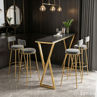 Ensemble table et chaises longues de style européen pour mur, idéal pour salons de thé, comptoirs de bar, design minimaliste et moderne, luxe léger