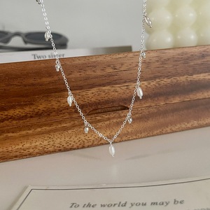 Collar de Perlas de Plata de Ley S925 con Diseño de Pétalo Japonés, Estilo Coreano, Versátil, de Alta Gama y Lujo - Product Image 1