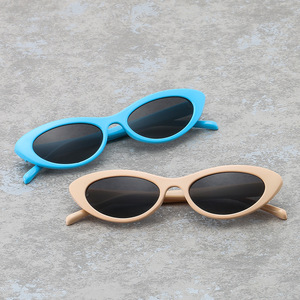 Gafas de Sol Psn Cat Eye con Montura Completa, Protección UV400 Unisex - Product Image 3