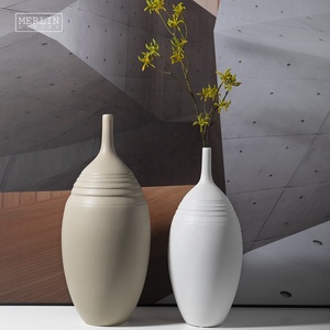 Merlin Living moderne mat nordique Vase décor blanc en céramique Vase à fleurs décoratif col étroit grand Vase Design pour la décoration intérieure - Product Image 3