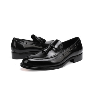 Zapatos de Hombre de Cuero Negro con Punta Redonda, Estilo Casual para Oficina, Forro de Cuero Genuino, Suela de Goma - Product Image 5