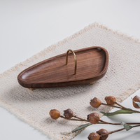 Plateau à bijoux en bois de noyer et laiton avec incrustations, organisateur de présentation pour colliers, boucles d'oreilles et bagues