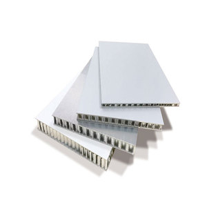 Panneaux en aluminium pré-enduit de nid d'abeilles pour la remorque électrique de rampe - Product Image 3
