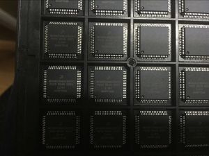 MC68HC908AZ60CFU 2J74Y Nouveau Microcontrôleur Original 8 Bits IC 8.4MHz HCMOS PQFP64 Circuits Intégrés - Product Image 6