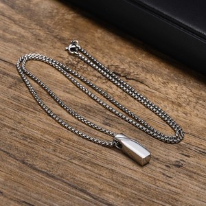 Collar Minimalista de Cadena de Acero Inoxidable con Colgante Rectangular Unisex - Product Image 6