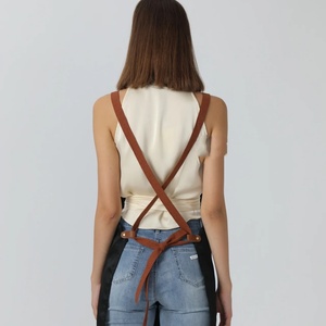 ผ้ากันเปื้อนกันน้ำสำหรับครัว ขายส่ง แบบ unisex มีกระเป๋า เหมาะสำหรับงานทำความสะอาด ร้านอาหาร ร้านดอกไม้ ร้านชานมไข่มุก - Product Image 3