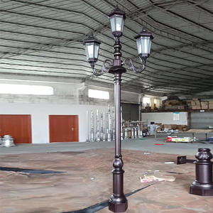 Lampe de jardin poteau de porte populaire européenne américaine Verre clair émaillé Design classique Lampe de paysage de cour lumière pour parc - Product Image 3