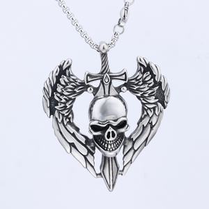 Collar con Colgante de Acero Inoxidable, Calavera con Alas y Espada, Tono Plateado, Detalle Texturizado, Estilo Gótico Urbano para Hombre, Joyería - Product Image 6