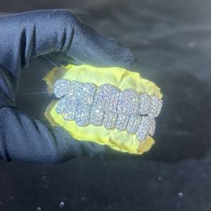 Hip Hop su misura denti <span class=keywords><strong>Grillz</strong></span> gioielli VVS Moissanite diamante dente <span class=keywords><strong>Grillz</strong></span> 10k 14k 18k oro argento glassato fuori <span class=keywords><strong>Grillz</strong></span> per i denti - Product Image 3