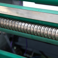 Automatische Rollenschneidemaschine Industrielle Schneidemaschine für PVC-Folie/Kraftpapierrollenverarbeitung