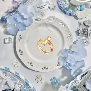 Fede nuziale classica in smalto blu con zirconi, minimalista ed elegante, impilabile per tutti i giorni, con montatura a griffe in <span class=keywords><strong>argento</strong></span> 925 per anniversario - Product Image 3