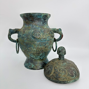 Pregiato Vaso Antico Cinese in Bronzo con Motivo Panchi, Manufatto in Metallo di Eccezionale Valore Storico, Culturale e Artistico - Product Image 1