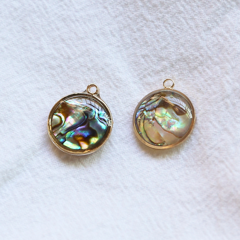 One black shell of No. 5 round single crane