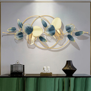 Decorazione da Parete in Metallo 136x50, Design Creativo di Lusso con Motivi Floreali per Soggiorno - Product Image 6