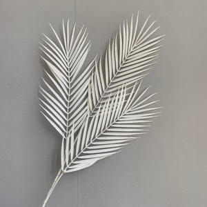 Branche de feuille de palmier en plastique artificiel trois fourchettes <span class=keywords><strong>Madagascar</strong></span> Palm Greenery pour mariage Noël Pâques décoration de plafond intérieur - Product Image 6
