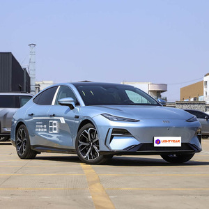 Geely Galaxy E8 de pointe, autonomie de 575 km, propulsion arrière, conduite intelligente longue porté<span class=keywords><strong>e</strong></span>, 4 portes, 5 places, autonomie L2, coffre de 465 L, pour les affaires et la famille - Product Image 3