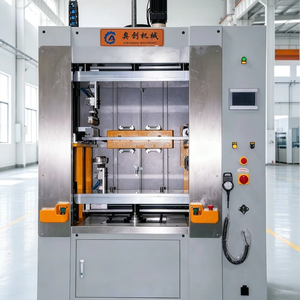 Nouvelle machine à souder à plaque chauffante servo AoChuang 380V 3-6kW pour composants d'appareils électroménagers avec <span class=keywords><strong>buse</strong></span> de nettoyage intégrée pour canaux d'eau - Product Image 1