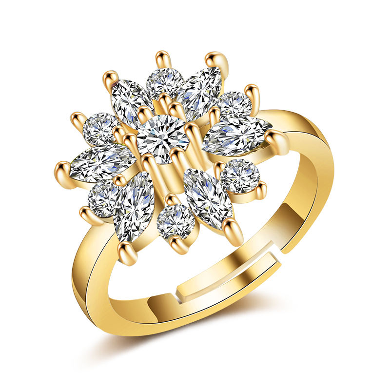 หินสีขาวสีเหลืองทอง