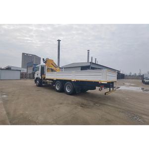 <span class=keywords><strong>Grue</strong></span> pliante SQS250 SQS300 SINOTRUK 6x4 <span class=keywords><strong>camion</strong></span> <span class=keywords><strong>plateau</strong></span> <span class=keywords><strong>avec</strong></span> <span class=keywords><strong>grue</strong></span> howo - Product Image 1