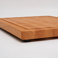 Premium Handgefertigter Rechteckiger Schneidblock aus Roteiche mit Endholzstruktur für Fleisch, Steak und Servierplatten - Verifiziert PRO