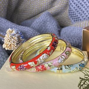 กำไลข้อมือเคลือบลายโบราณ พระราชวังต้องห้าม ประดับด้วยหยกแท้ งานฝีมือประณีต ของที่ระลึกสำหรับการเดินทาง ป้องกันการหมองคล้ำ สำหรับผู้หญิง - Product Image 2