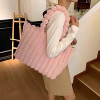 Sac à bandoulière en peluche tendance pour femme, grand sac moelleux pour le quotidien, sac de shopping simple, sac bandoulière moelleux