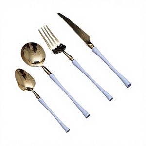 Ensemble de couverts de luxe en acier inoxydable pour les fêtes et les dîners |   Ensemble moderne de cuillères, fourchettes et couteaux écologiques avec couleurs personnalisées - Product Image 1