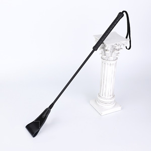 Fusta de Cuero Sintético para Bondage BDSM con Pala para Azotes y Juegos Sexuales para Adultos - Product Image 3