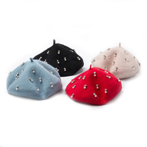 Nuevo <span class=keywords><strong>Gorro</strong></span> <span class=keywords><strong>de</strong></span> Punto con Decoración <span class=keywords><strong>de</strong></span> Perlas y Diamantes para Invierno, <span class=keywords><strong>Gorro</strong></span> <span class=keywords><strong>de</strong></span> Lana Cálido y Plano para Mujer, <span class=keywords><strong>Gorro</strong></span> <span class=keywords><strong>de</strong></span> Pintor Artista con Cuentas <span class=keywords><strong>de</strong></span> Moda - Product Image 1