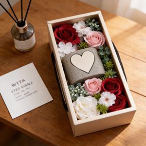 Hot Selling Eco-friendly Valentine's Day Artificial <b>Flower</b> Rose Scented <b>Candle</b> Set Handmade 100% Organic Soy Wax Bars - Product Image 4