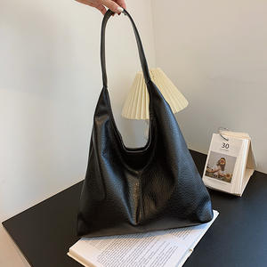 THK nouveau style de sacs à bandoulière en cuir PU sac seau à bandoulière simple de grande capacité pour femmes - Product Image 3