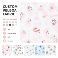 Tissu en velours imprimé aux couleurs personnalisées de haute qualité, tissu en polyester velboa doux et lisse