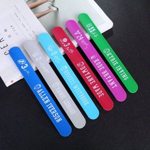 Bracelet personnalisé pas cher avec logo, bracelet en caoutchouc de silicone pour le basketball, avec boucle - Product Image 4