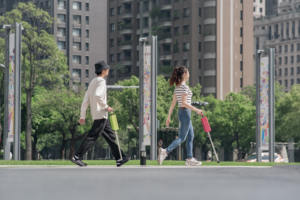 เก้าอี้ Series1 Ta-da ทำในไต้หวัน, เก้าอี้ไม้ค้ำยันสีแดงกุหลาบ88ซม. พร้อมที่นั่งสำหรับการบำบัดฟื้นฟู - Product Image 5