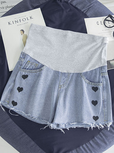 <span class=keywords><strong>Short</strong></span> de sécurité ample d'été pour femmes enceintes, vêtements d'extérieur, <span class=keywords><strong>short</strong></span> <span class=keywords><strong>en</strong></span> <span class=keywords><strong>jean</strong></span> décontracté avec motif <span class=keywords><strong>en</strong></span> forme de cœur pour les femmes enceintes. - Product Image 2