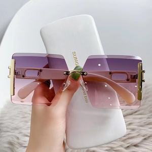 Wholesale Fashion UV 400 Designer Rimless Sunglasses for Women Oversized Thin Face Box <strong>Korean</strong> Sun <strong>Glasses</strong> with PC Frame - Product Image 4