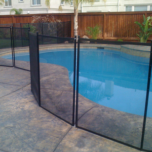 Clôture de piscine temporaire amovible en maille métallique perforée en aluminium, design expert, longue durée de vie - Product Image 5