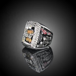 Directo de fábrica de alta calidad 2013 Miami Heat <span class=keywords><strong>LeBron</strong></span> <span class=keywords><strong>James</strong></span> Championship Ring Aleación inspirada en la moda Fuente transfronteriza de moda - Product Image 3